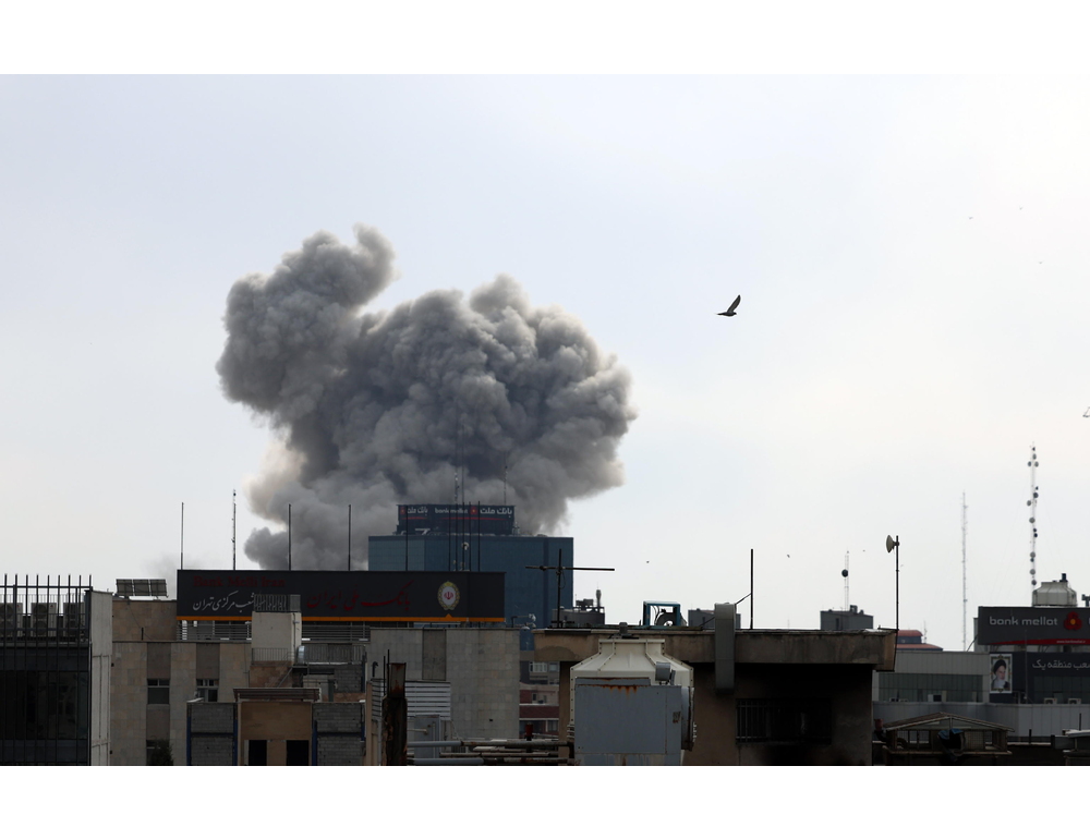 ‘In 48 ore Israele-Usa hanno sganciato 3.800 bombe sull’Iran’