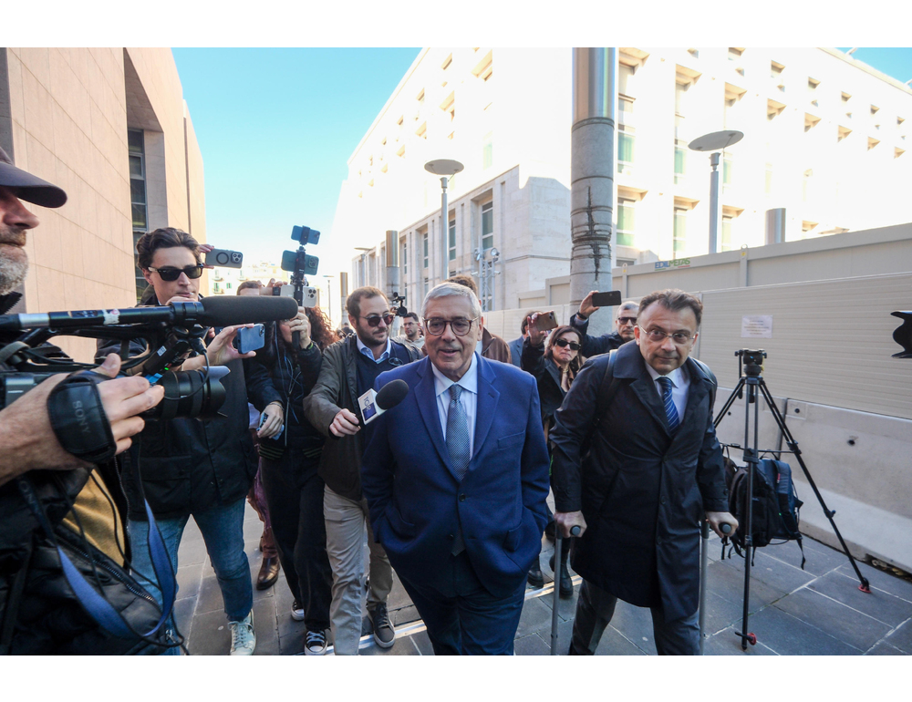 Inchiesta sulla sanità: Procura Palermo chiude indagini per Cuffaro e altri 8