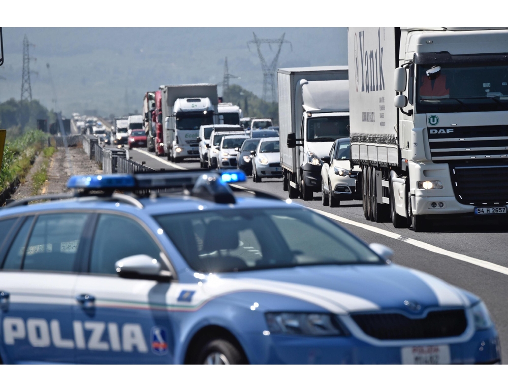 Incidente in A1, 14 km di coda nel Fiorentino