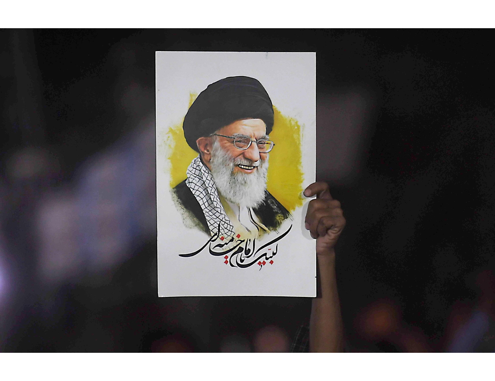 Iniziano questa sera i funerali di Khamenei, dureranno tre giorni