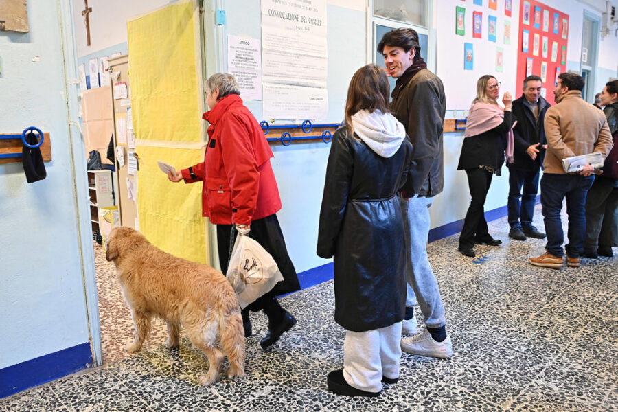 Affluenza si attesta in una forbice tra il 56 e il 60 per cento