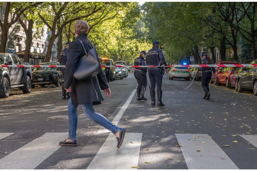 Investitore rincorso da alcuni passanti che chiamano soccorsi e polizia