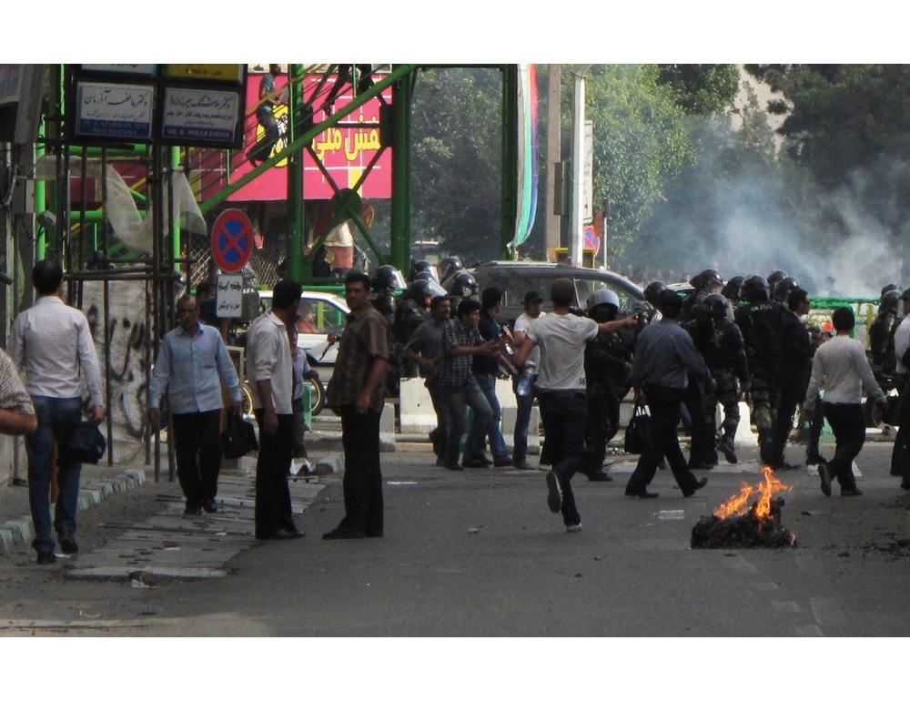 Iran, ‘giustiziati stamattina due dissidenti Mujaheddin’