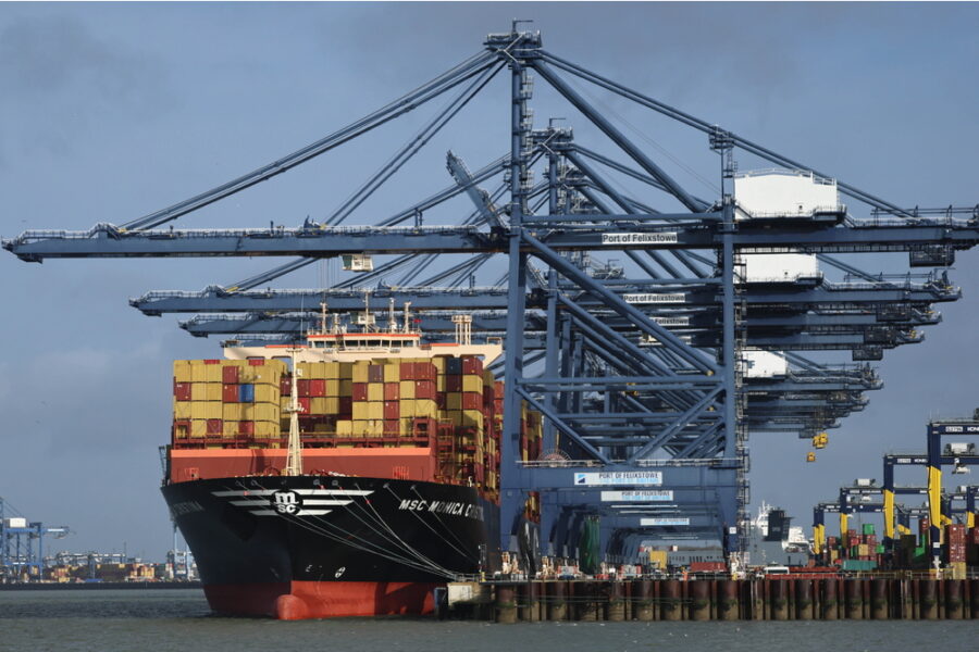 La minaccia delle forze armate