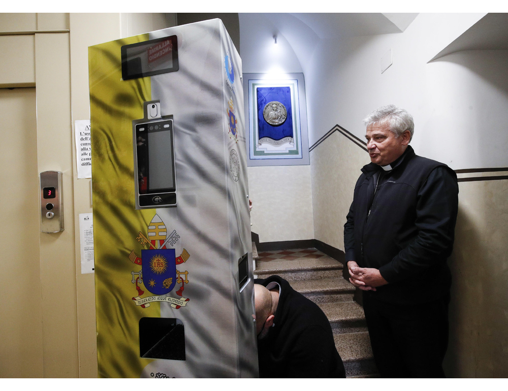 Krajewski lascia l’Elemosineria, nominato vescovo a Lodz