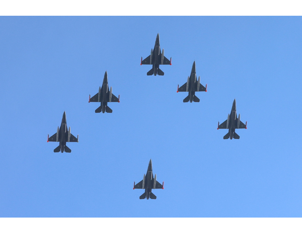 La Turchia schiera sei caccia F-16 e difesa aerea a Cipro Nord