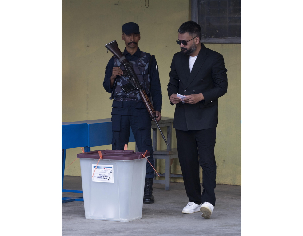 L’ex rapper Balen supera l’ex premier nepalese nello stesso seggio elettorale