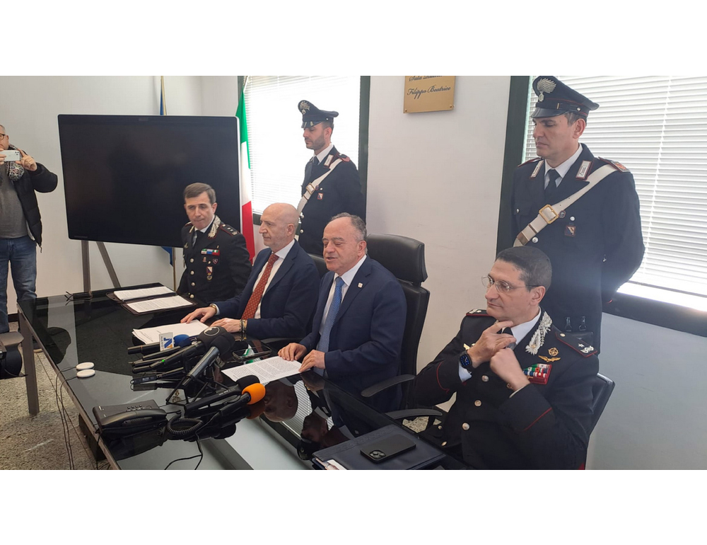 L’hacker dei clan, clonati siti istituzioni e carte credito