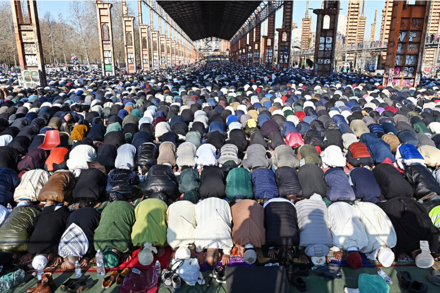 "Importante in questo tempo difficile. Unire differenze contro odio"