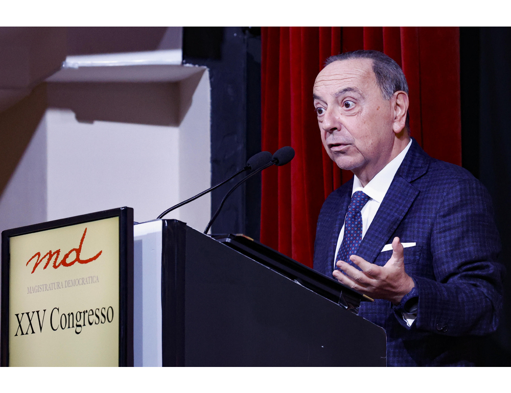 Lo Voi a congresso Md, ‘porto mio saluto e quello del plotone…’