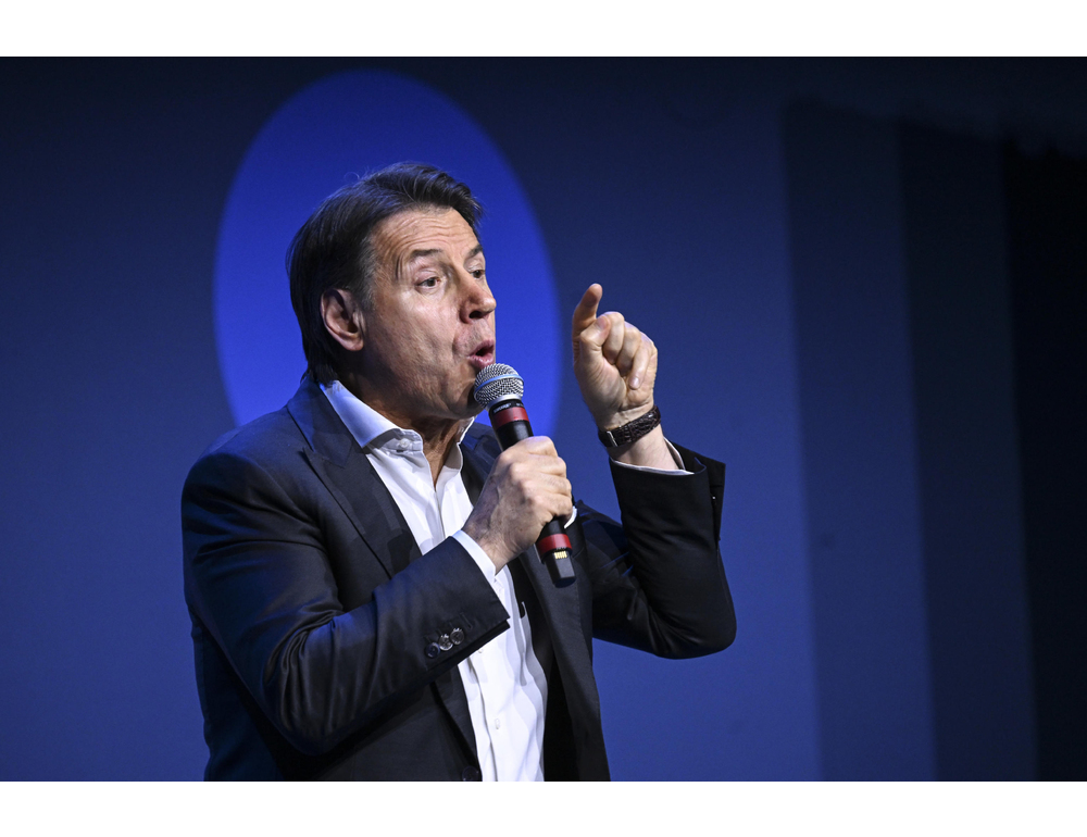 M5s, avevamo denunciato situazione Sigonella, Difesa spieghi