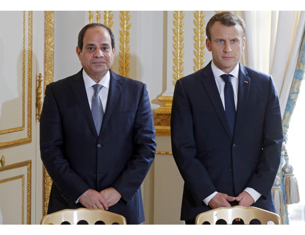 Macron sente Sisi, ‘garantire subito il trasporto marittimo nel Mar Rosso’