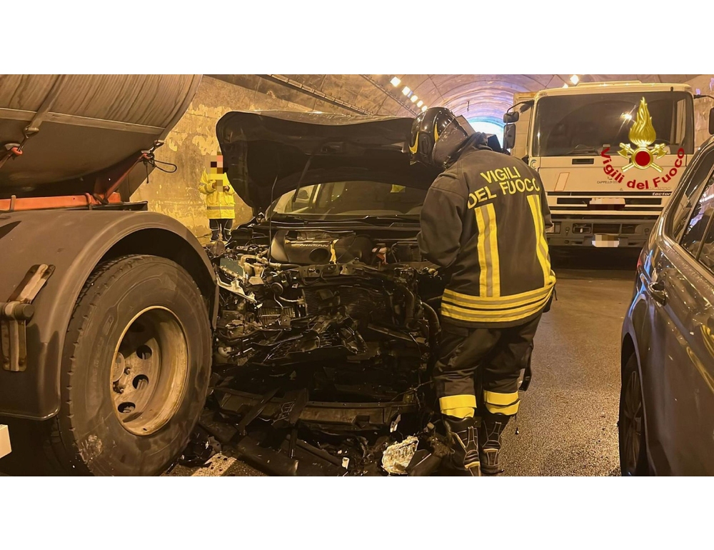 Maxi tamponamento in galleria Messina-Palermo, ‘coinvolti 80 mezzi’