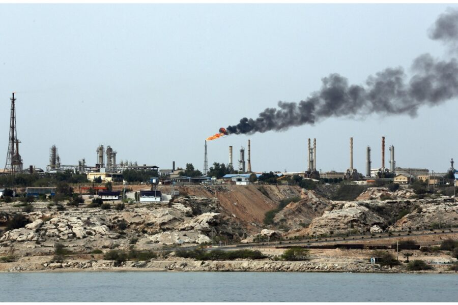 Cnn: 'Sta mettendo trappole sull'isola'