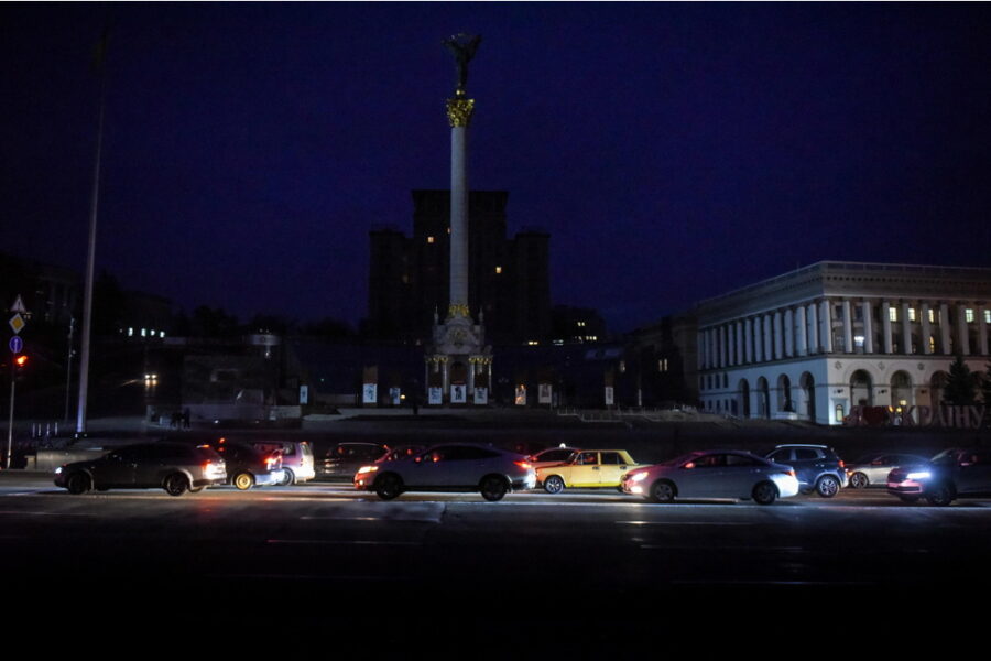 Con la caratteristica coda a X con elica di spinta