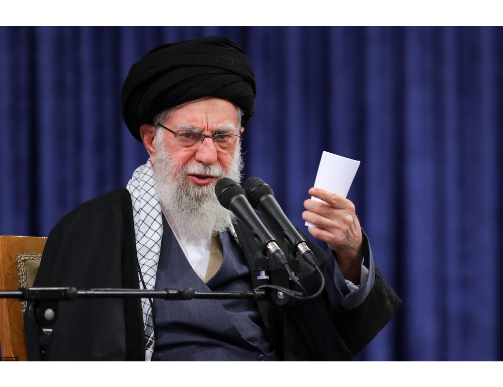 Media iraniani: ‘Morti figlia, genero e nipote di Khamenei’