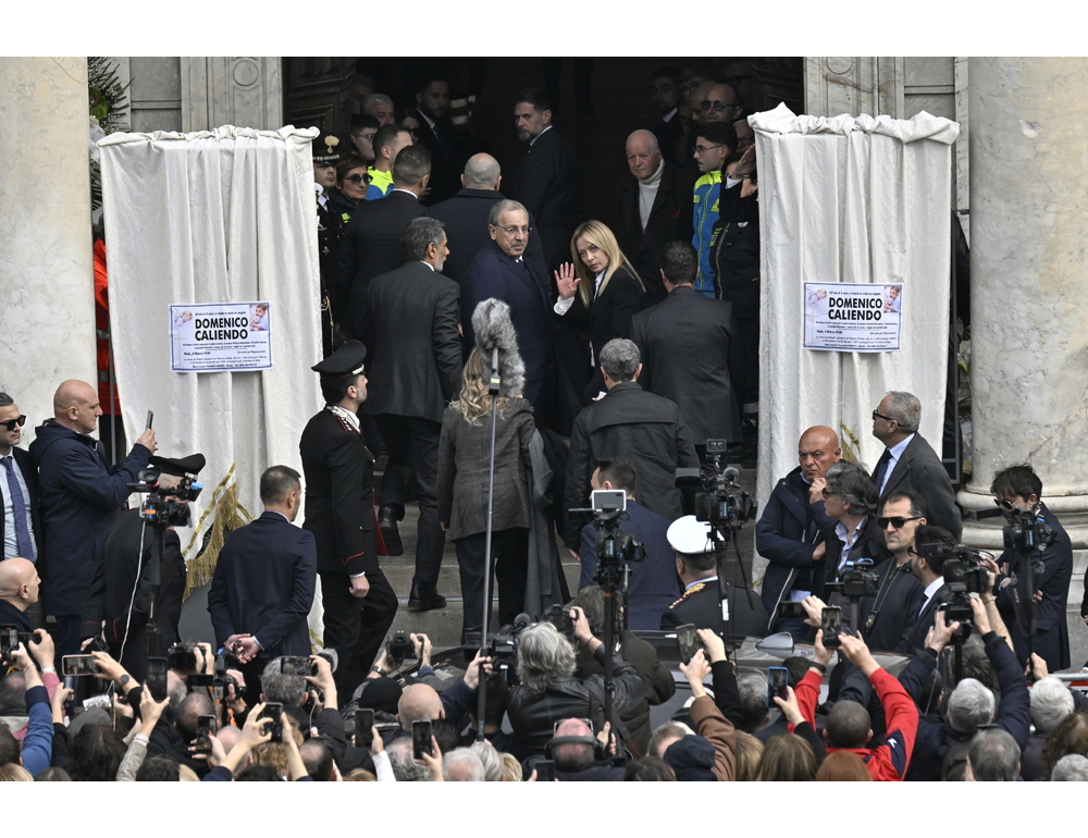 Meloni a Nola per i funerali del piccolo Domenico