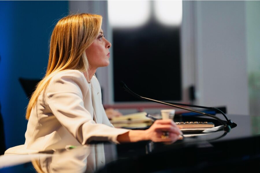 'Non vi trincerate dietro questioni che non esistono. Se ci ripensate l'invito resta'