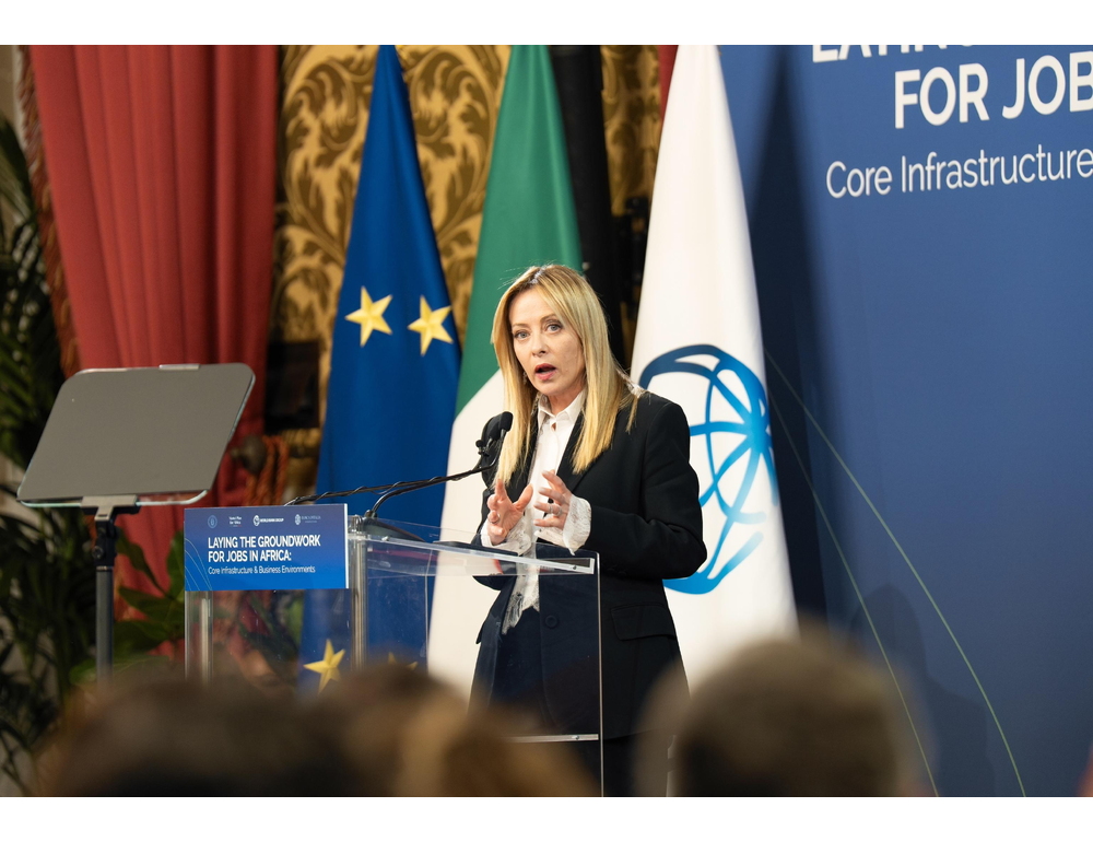 Meloni, pronta ad aumentare le tasse a chi specula sulle bollette