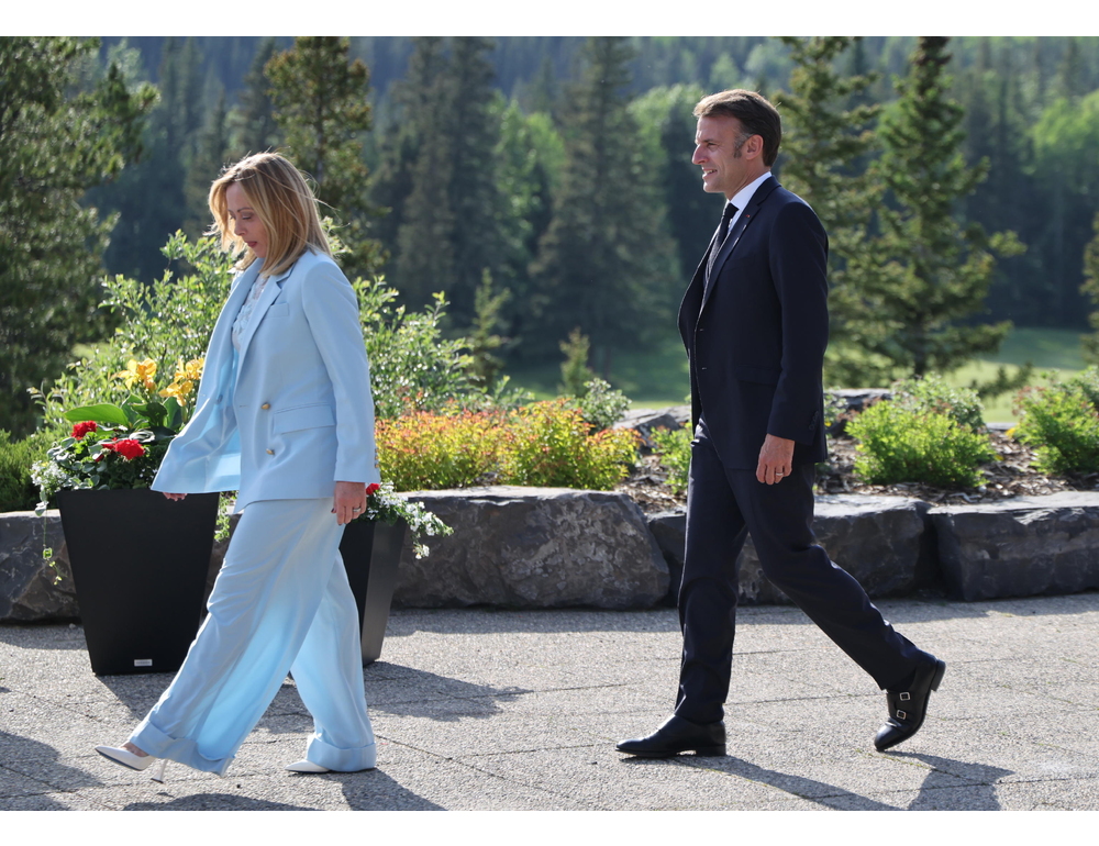 Meloni sente Macron, sostegno ai Paesi del Golfo e a Cipro