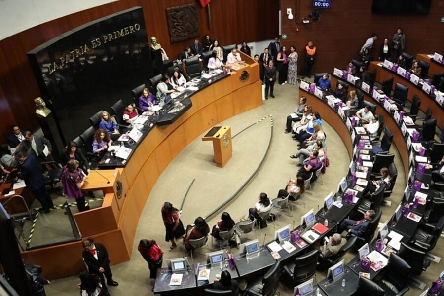 Tagli ai costi politici e nuove regole per le consultazioni