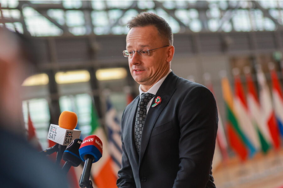 Cambio di linea di Szijjarto dopo le smentite: 'Dialogo con tutti'