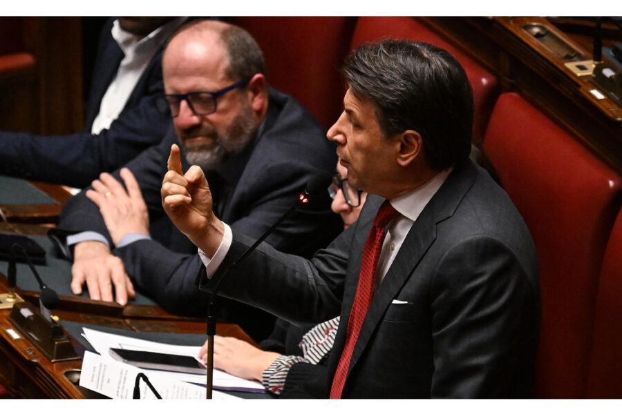 "Per lo scambio istituzionale la sede è il Parlamento"