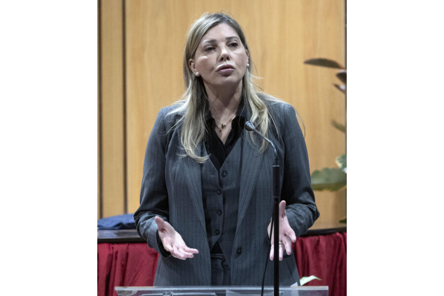 'Sua espressione interpretata in modo improprio