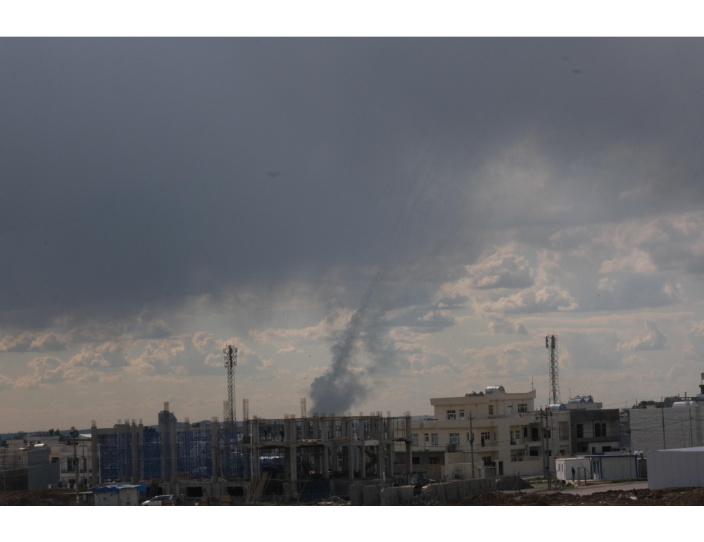 Nuova ondata attacchi Iran nel Golfo, missili su base Usa in Iraq