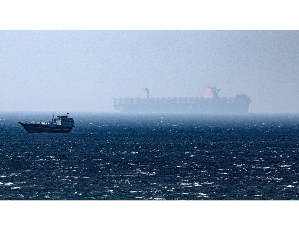 Parlamento Iran approva l’introduzione del pedaggio per le navi a Hormuz