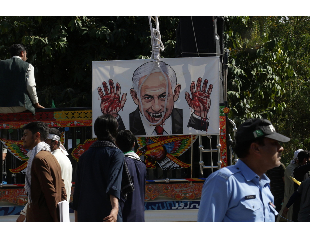 Pasdaran, ‘braccheremo e uccideremo Netanyahu’