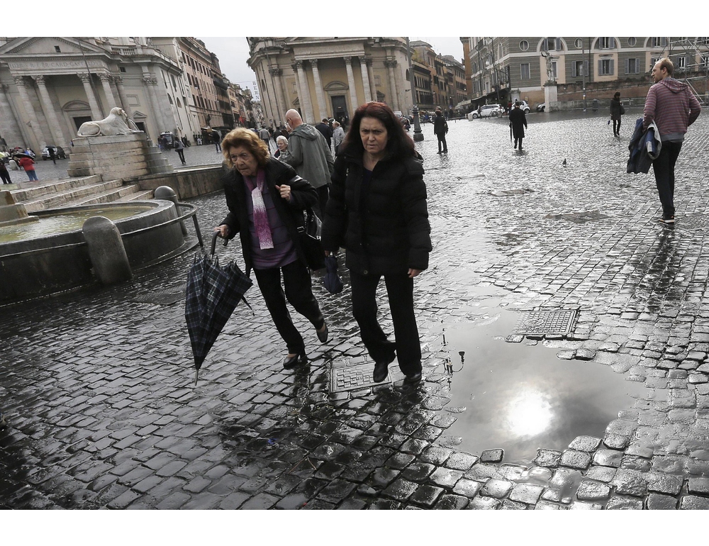 Persiste l’alternanza di sole e piogge con temperature miti