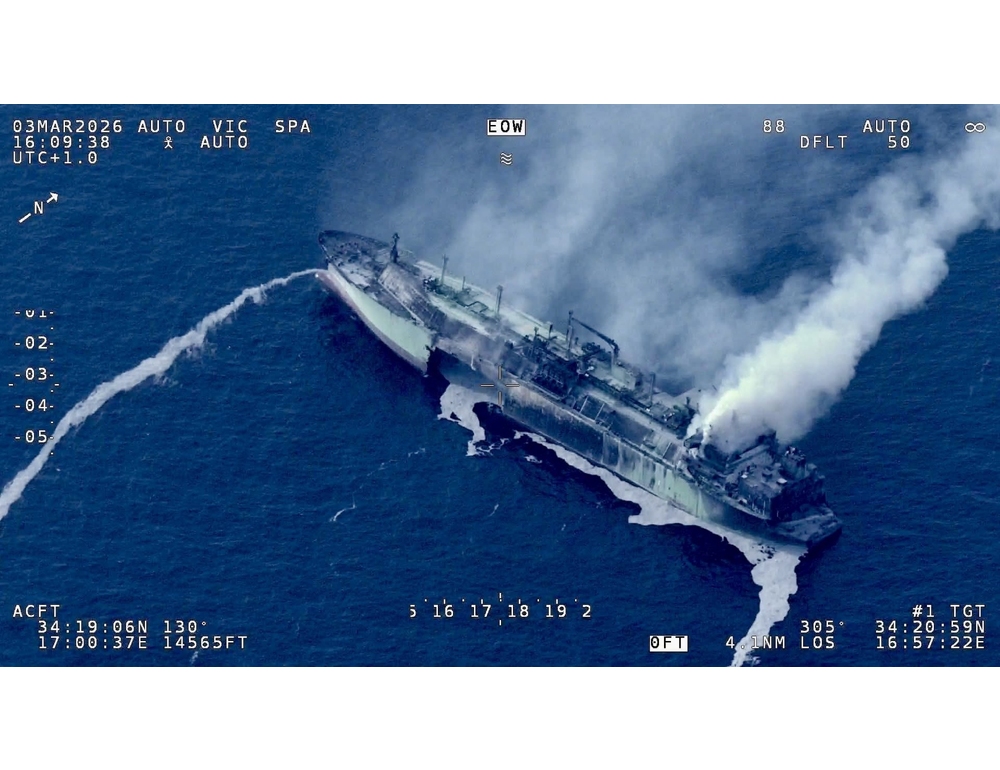 Petroliera russa sempre in acque sar maltesi, si sposta a Sud