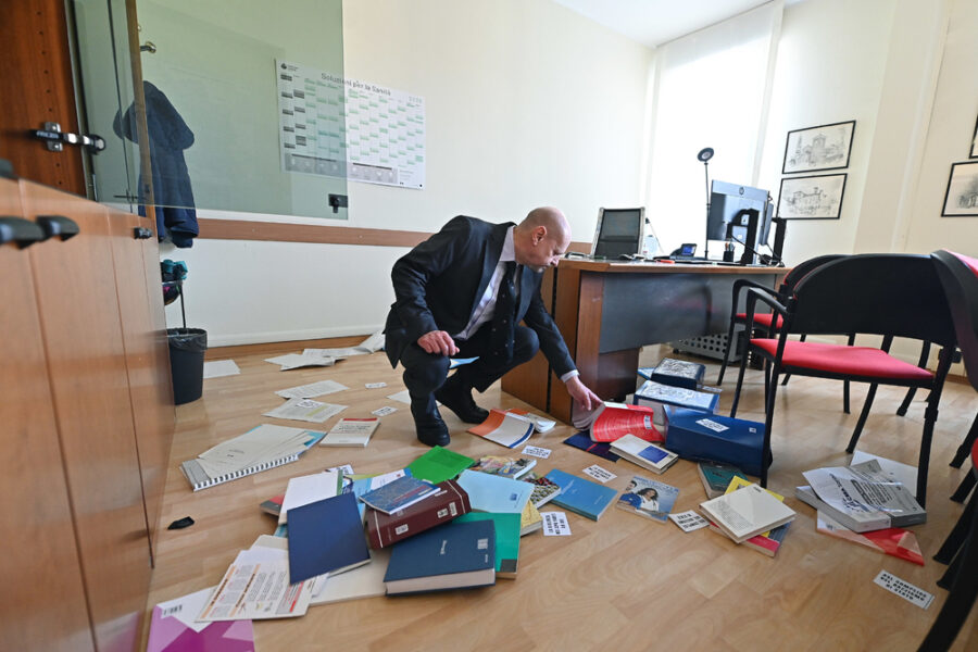 Il prefetto Cafagna: "Autori a volto scoperto