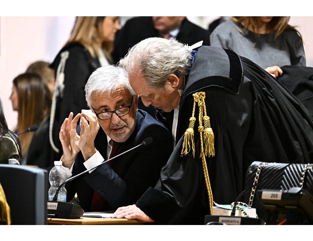 Ponte Morandi: difensore Castellucci, innocente ma per accusa è capro espiatorio