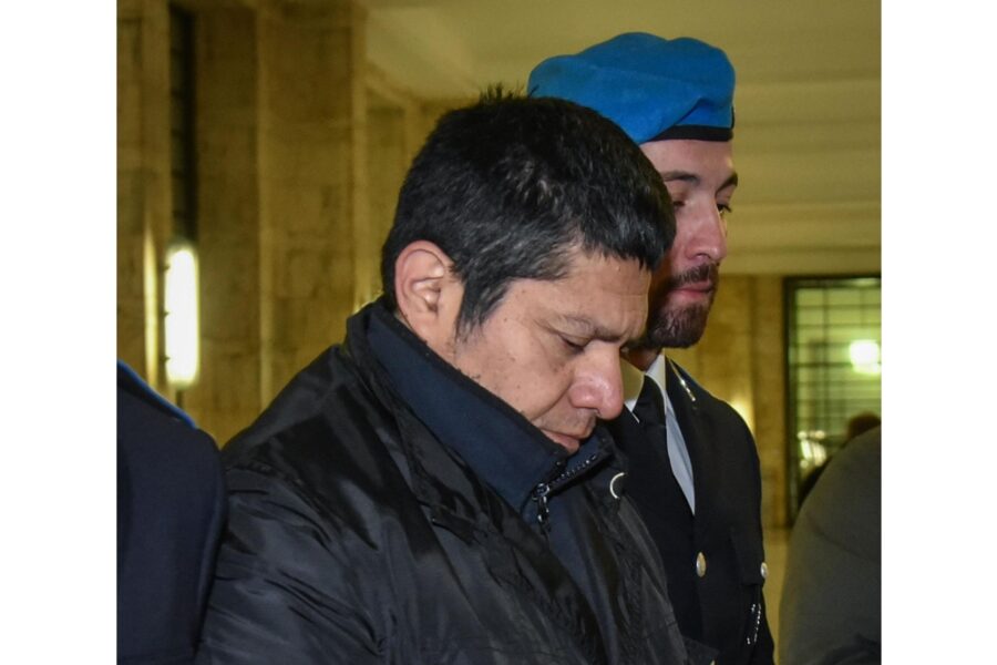 Testimoni in aula: "Lui cercava un box per nascondere la valigia col corpo"