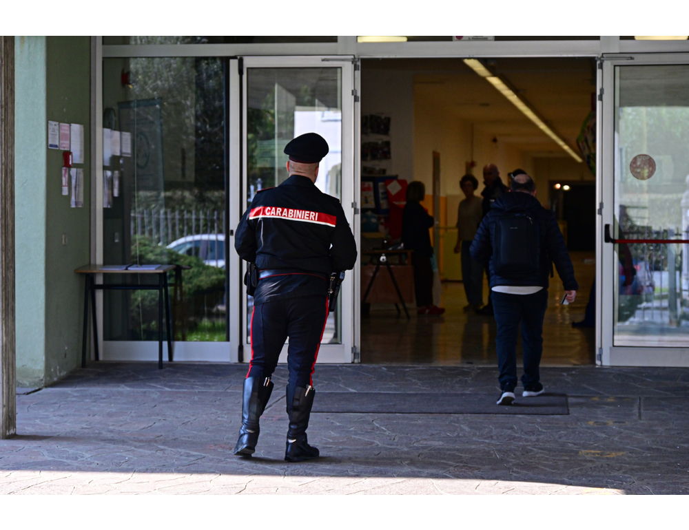 Prof accoltellata: lo studente ha filmato l’aggressione