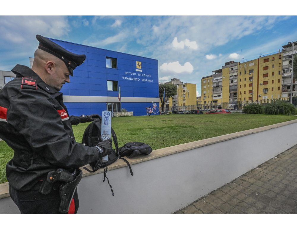 Prof accoltellata: uno studente su due ha paura ma chiede più prevenzione