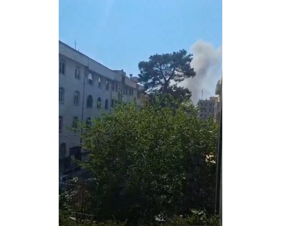 Protezione civile Teheran, ‘pioggia acida, rimanere in casa’