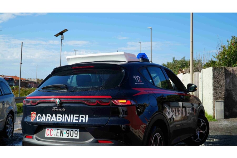 L'episodio nel Napoletano. I due giovani in ospedale