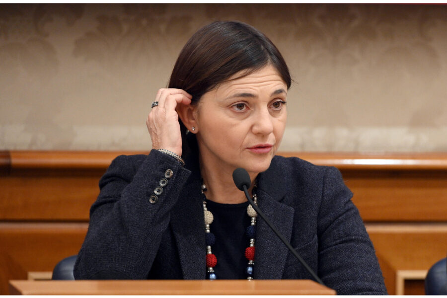 Porterà il filmato in Procura