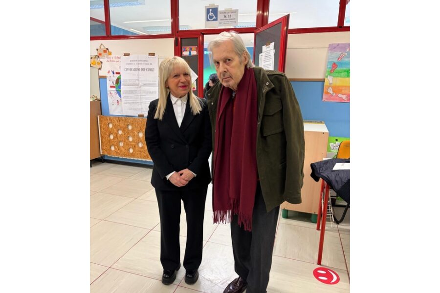 Ex sindaco della cittadina e critico d'arte