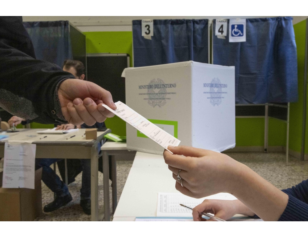 Referendum: exit poll Opinio-Rai, NO in vantaggio al 49-53%, SI’ al 47-51%