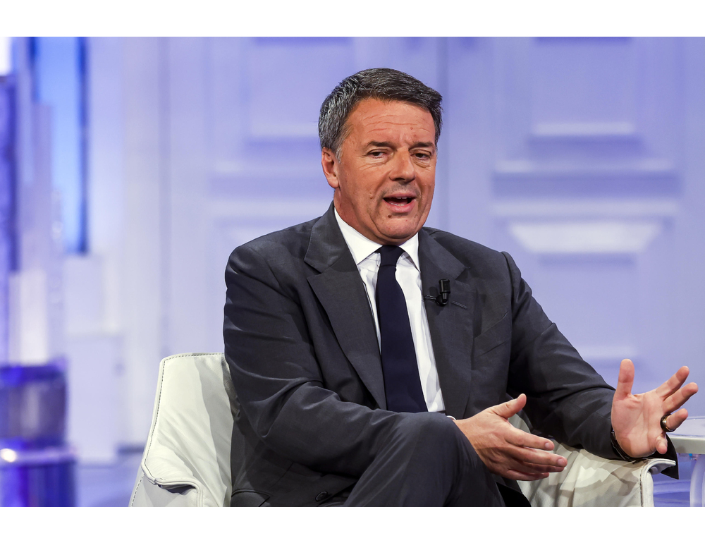 Renzi, Meloni non avvisata da Trump, l’Italia sovranista non conta