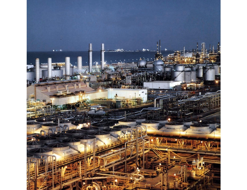 Riad, drone ha colpito la raffineria Samref nel porto di Yanbu