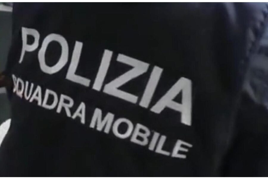 Ex funzionario di un ministero macedone accusato di truffa e falso