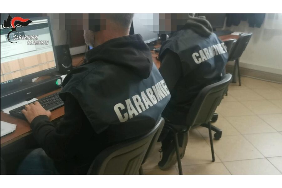 Interpol aveva emesso una 'red notice'