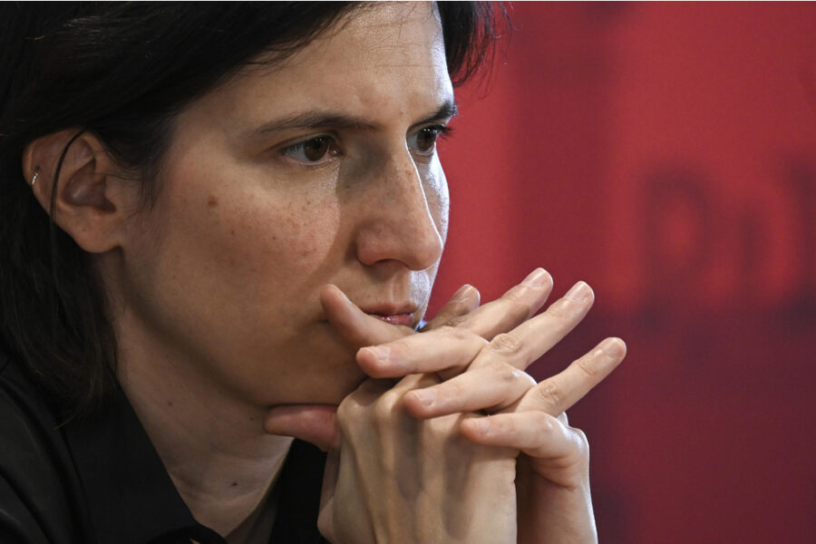 Dica che esclude l'uso delle basi Usa