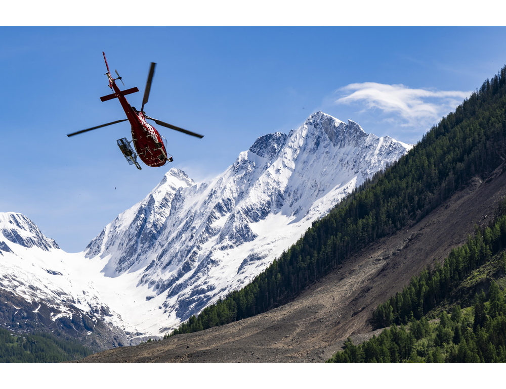 Scivola sul ghiaccio, muore un escursionista in Friuli