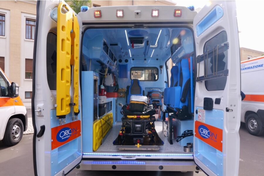 Il mezzo sul quale viaggiavano era di un'impresa edile